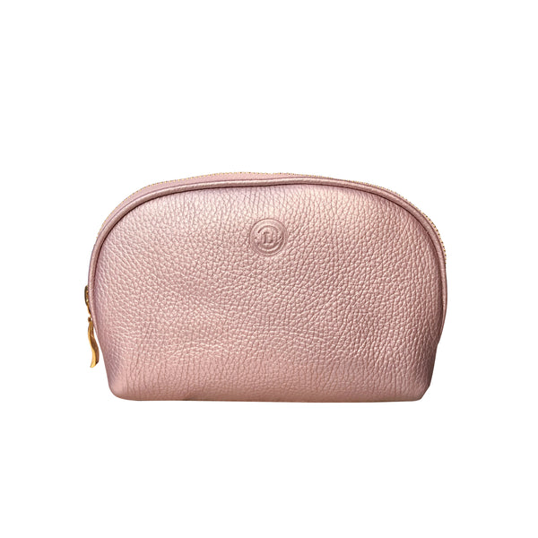 Bolsa pequeña de piel para organizar todo lo que necesites, puedes utilizarla para llevar todo tu skincare, aceites esenciales o si lo prefieres, un pequeño botiquin para tu viaje